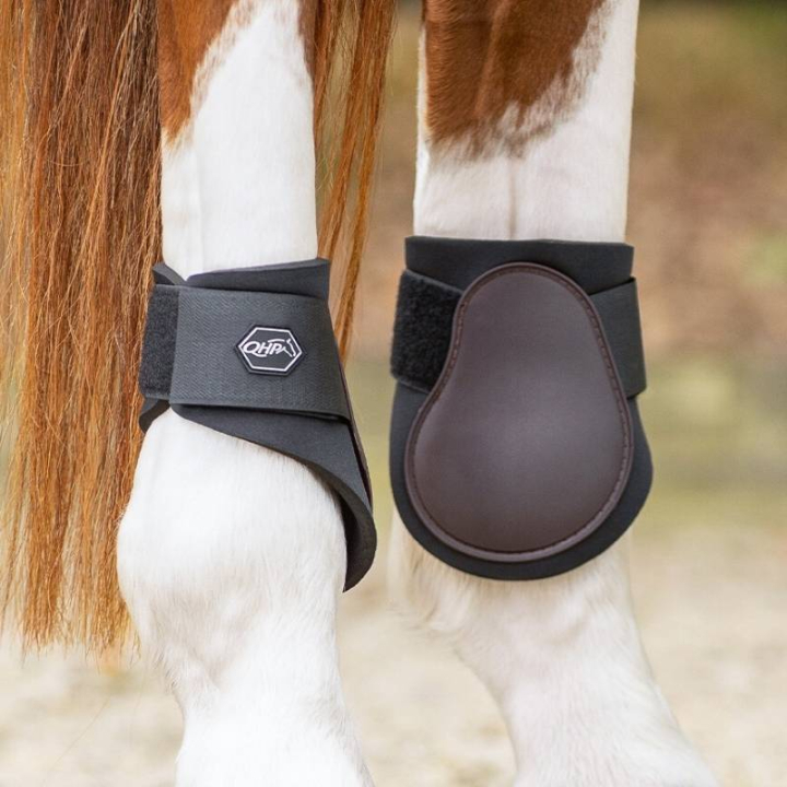 Stryksokker Neopren Brun i gruppen Hesteutstyr / Belegg & Bandasjer / Bakbeinsbelegg hos Equinest (4034BR)