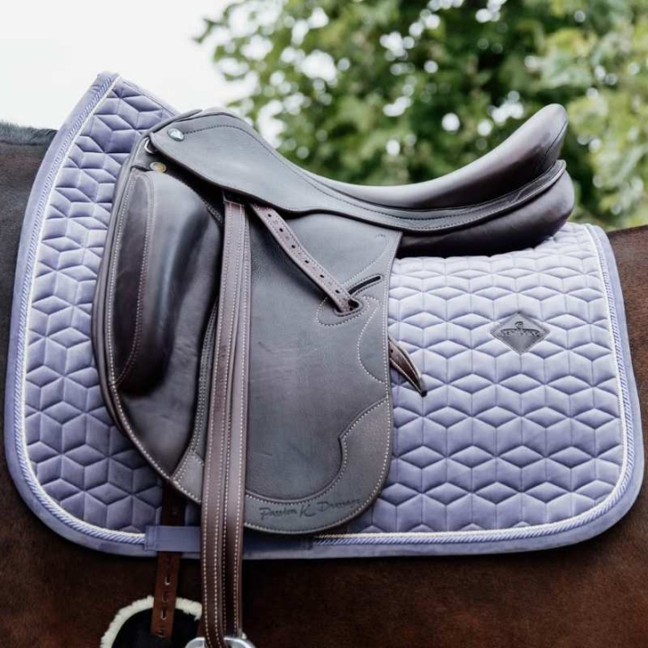 Dressursjabrak Velvet Lilla i gruppen Hesteutstyr / Sjabraker / Dressursjabraker hos Equinest (4257975DRPU_r)