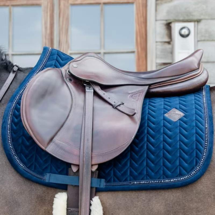 Sjakbrak Velvet Pearls Marineblå i gruppen Hesteutstyr / Sjabraker / Allround & Sprangsjabraker hos Equinest (42590Ma_r)