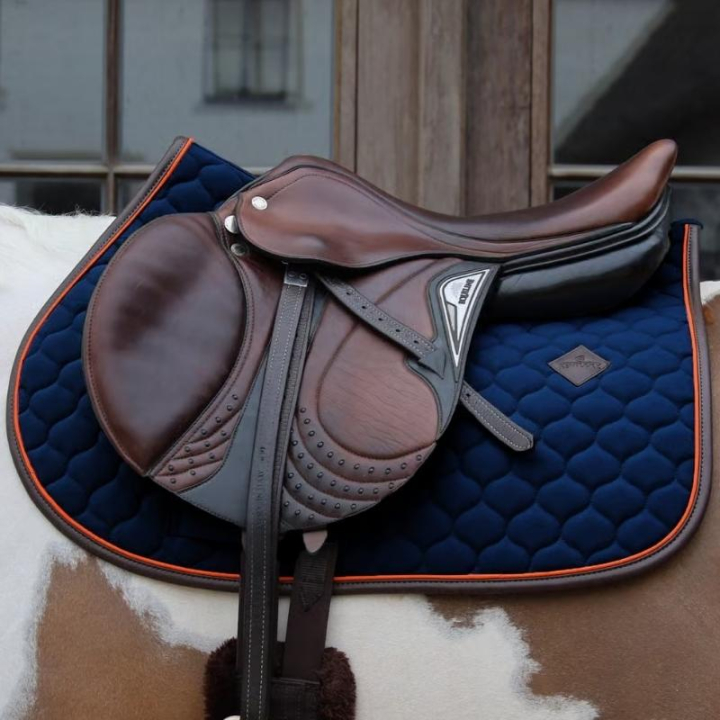 Sjabrak Onion Quilt Leather Marineblå i gruppen Hesteutstyr / Sjabraker / Allround & Sprangsjabraker hos Equinest (4274303SJNA_r)