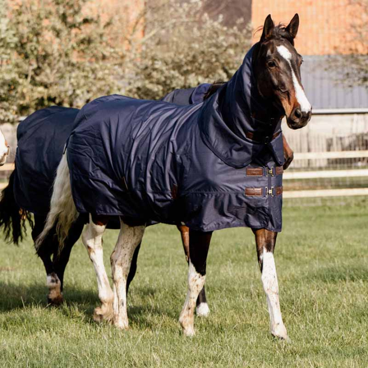 Utedekken med hals All Weather Quick Dry Fleece 0g Marineblå i gruppen Hestedekken / Utedekken / Regndekken hos Equinest (52179NA_r)