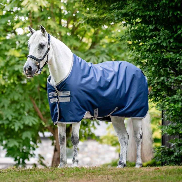 Regndekken Amigo Ripstop 900D Fleece Lined 50g Marineblå/Grå i gruppen Hestedekken / Utedekken / Regndekken hos Equinest (AARAGFBJJNAGR_r)