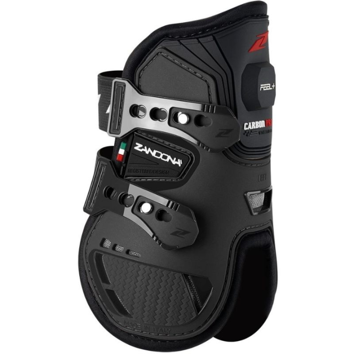Bakbeinsbelegg Carbon Pro Feel+ Svart i gruppen Hesteutstyr / Belegg & Bandasjer / Bakbeinsbelegg hos Equinest (E1218FBKSBKBA_r)