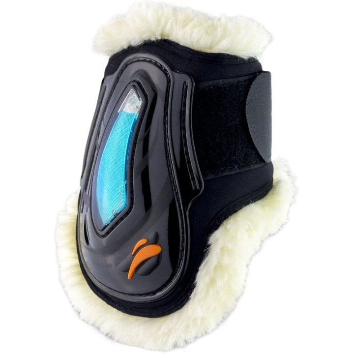 Stryksokker eAirshock Velcro Fluffy Svart i gruppen Hesteutstyr / Belegg & Bandasjer / Bakbeinsbelegg hos Equinest (EAIRRLNASVBA_r)