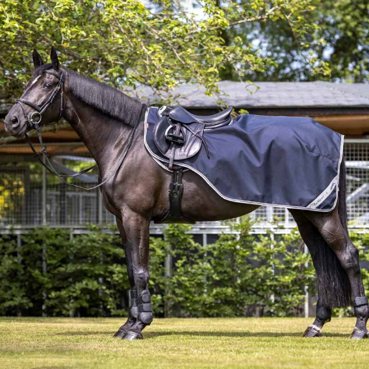 Skrittedekken Arika Marineblå i gruppen Hestedekken / Lendedekken hos Equinest (IT01039003NA_r)