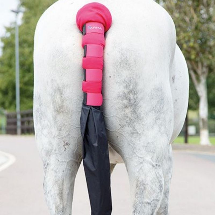 Halebeskytter med pose Rosa i gruppen Hesteutstyr / Tilbehør / Halebeskyttere hos Equinest (SH1842RS)