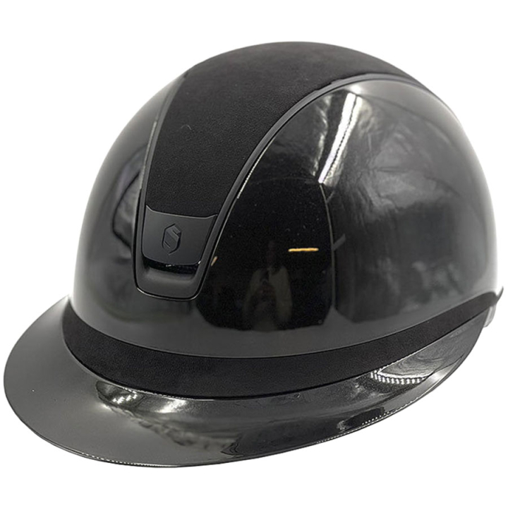 Ridehjelm Miss Shield 2.0 Glossy Alcantara Matt Trim Blazon Svart i gruppen Rideutstyr / Ridehjelmer / Solskjerm hos Equinest (V243182BLACKBLBA_r)