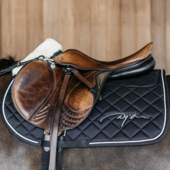 Sjabrak Skin Friendly Vegan Sheepskin Sort