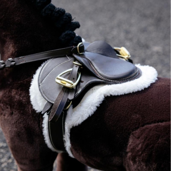 Vojlock & Salgjord Toy Pony Hunter Brun