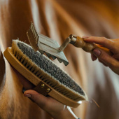 Pelsskrape Metall Trehåndtak Brun Pelsskrape Metall Trehåndtak Brun