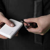 Ridekåpe Elegant med Varmetråder og Powerbank Svart Ridekåpe Elegant med Varmetråder og Powerbank Svart