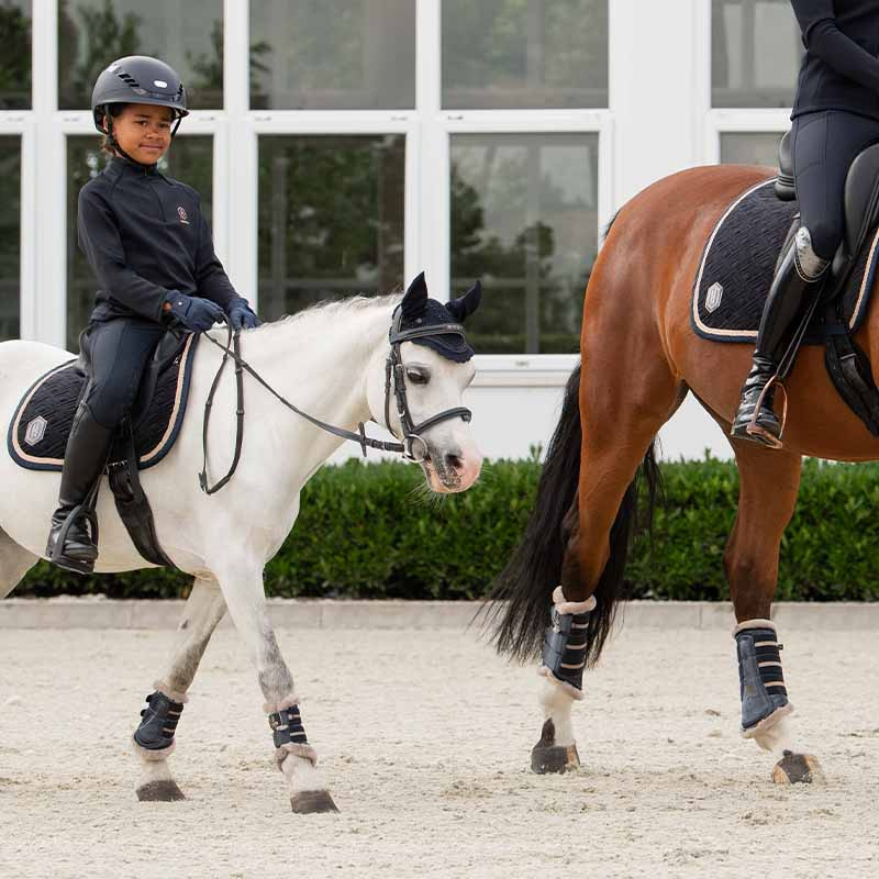 Allroundsjabrak Shetty Velvet Emblem Heritage Marineblå