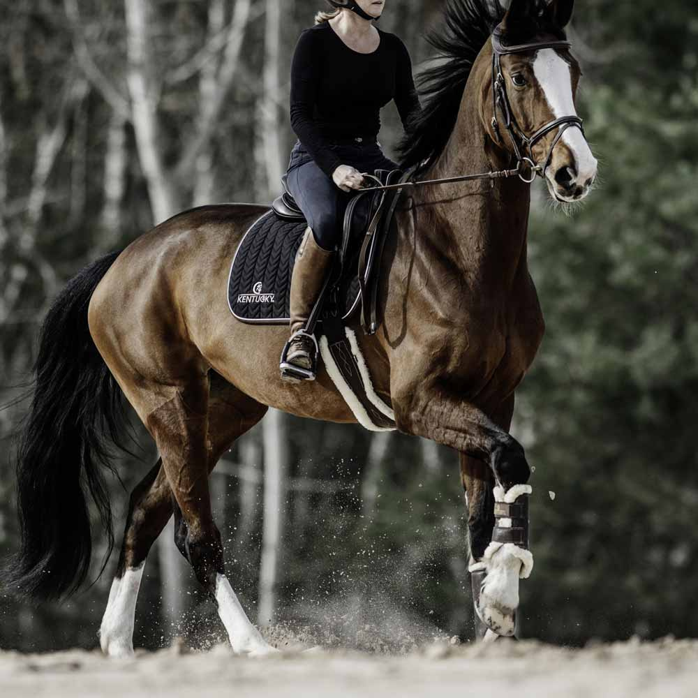 Anatomisk Salgjord Sheepskin Svart