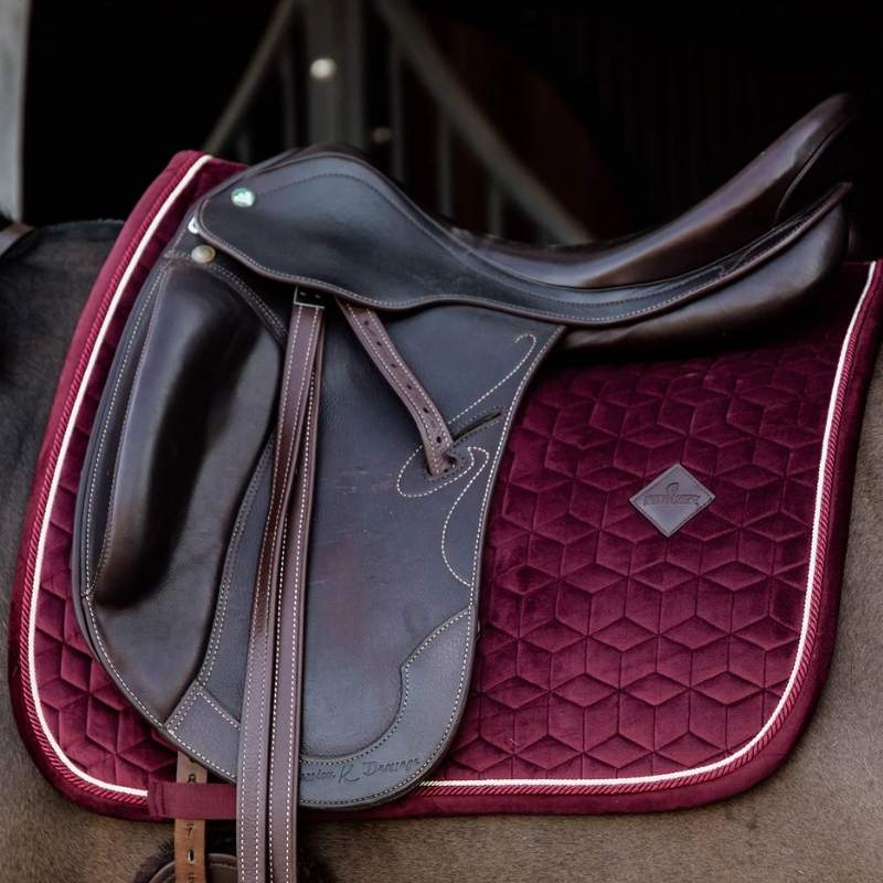 Dressursjabrak Velvet Vinrød