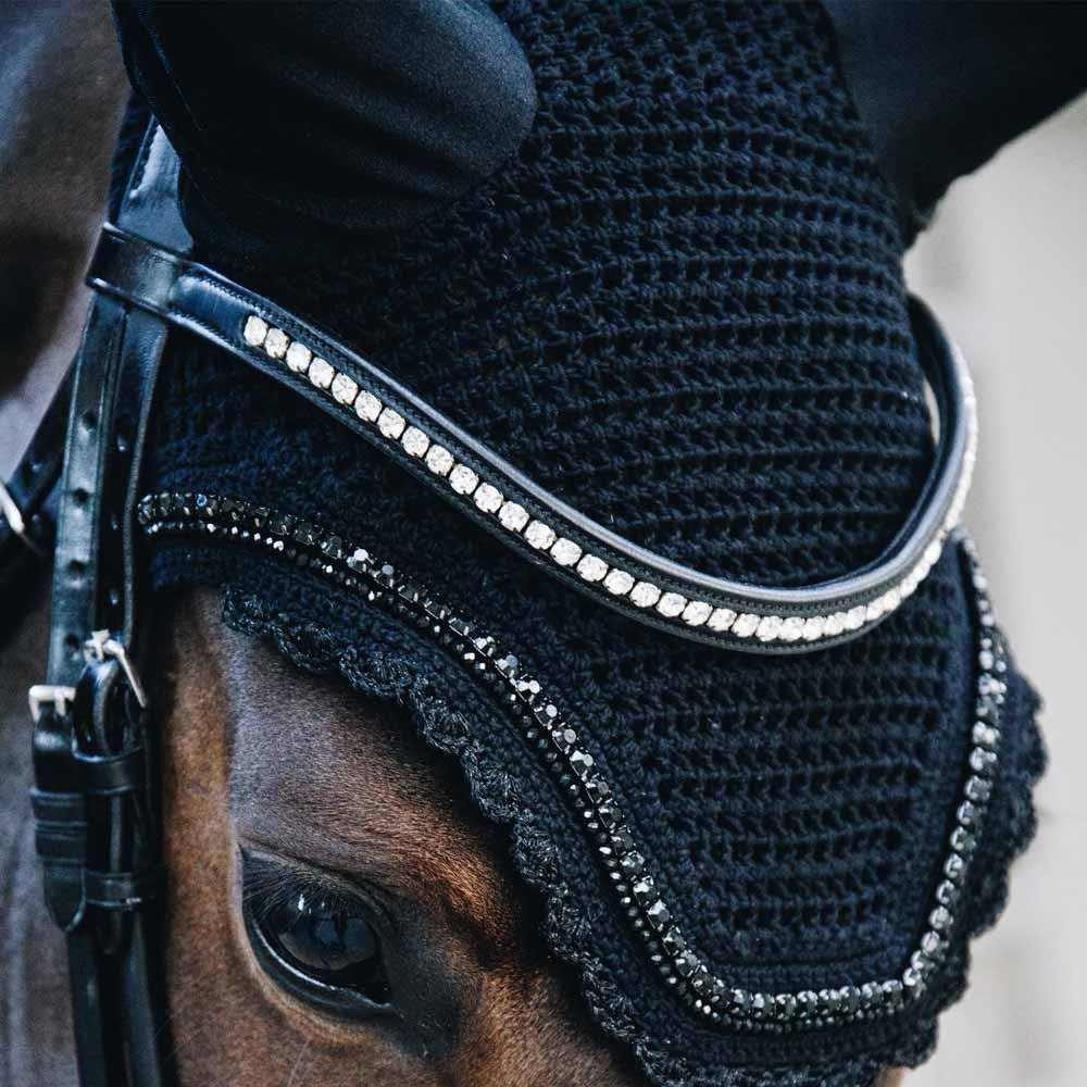 Ørehette Wellington Stone & Pearl Svart