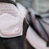 Ørehette Wellington Velvet Pearls Lyserosa Ørehette Wellington Velvet Pearls Lyserosa