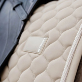 Dressursjabrak Onion Quilt Rubber Logo Beige Dressursjabrak Onion Quilt Rubber Logo Beige