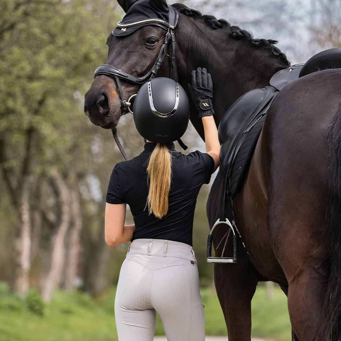 Ridehjelm EQ3 Pardus m. justeringshjul Smooth Top Svart