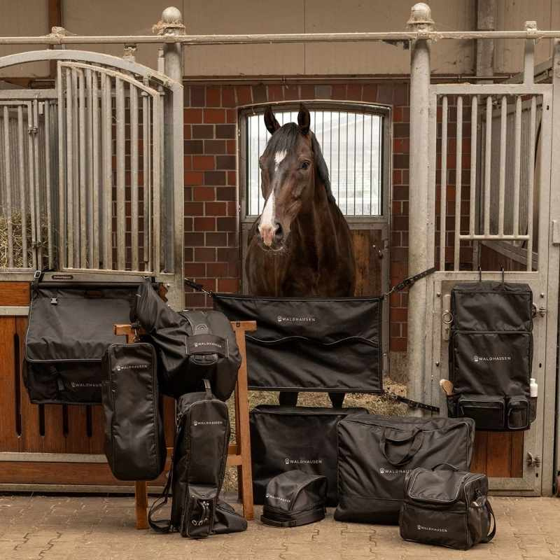 Stallveske EquiEssential Small Svart