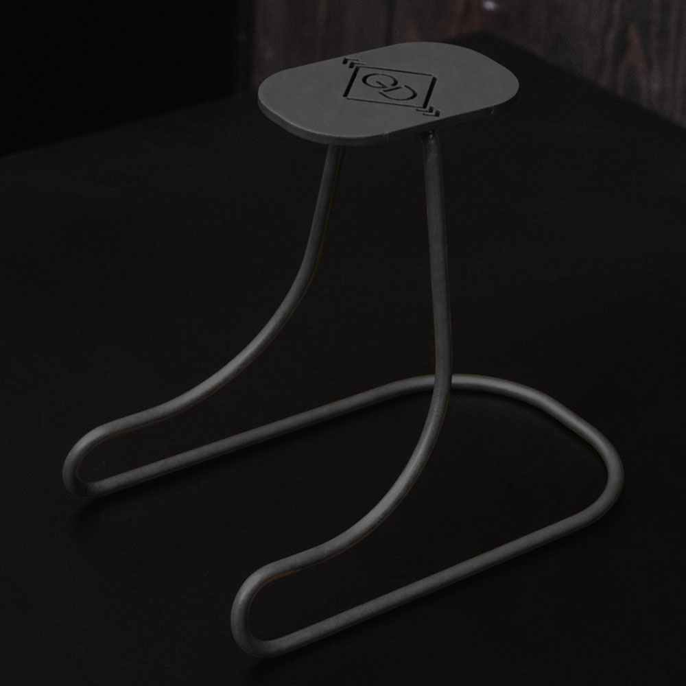 Hjelmholder Steel Svart