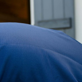 Stalldekken Rambo 1000D 100g Marine/Grå/Sølv Stalldekken Rambo 1000D 100g Marine/Grå/Sølv