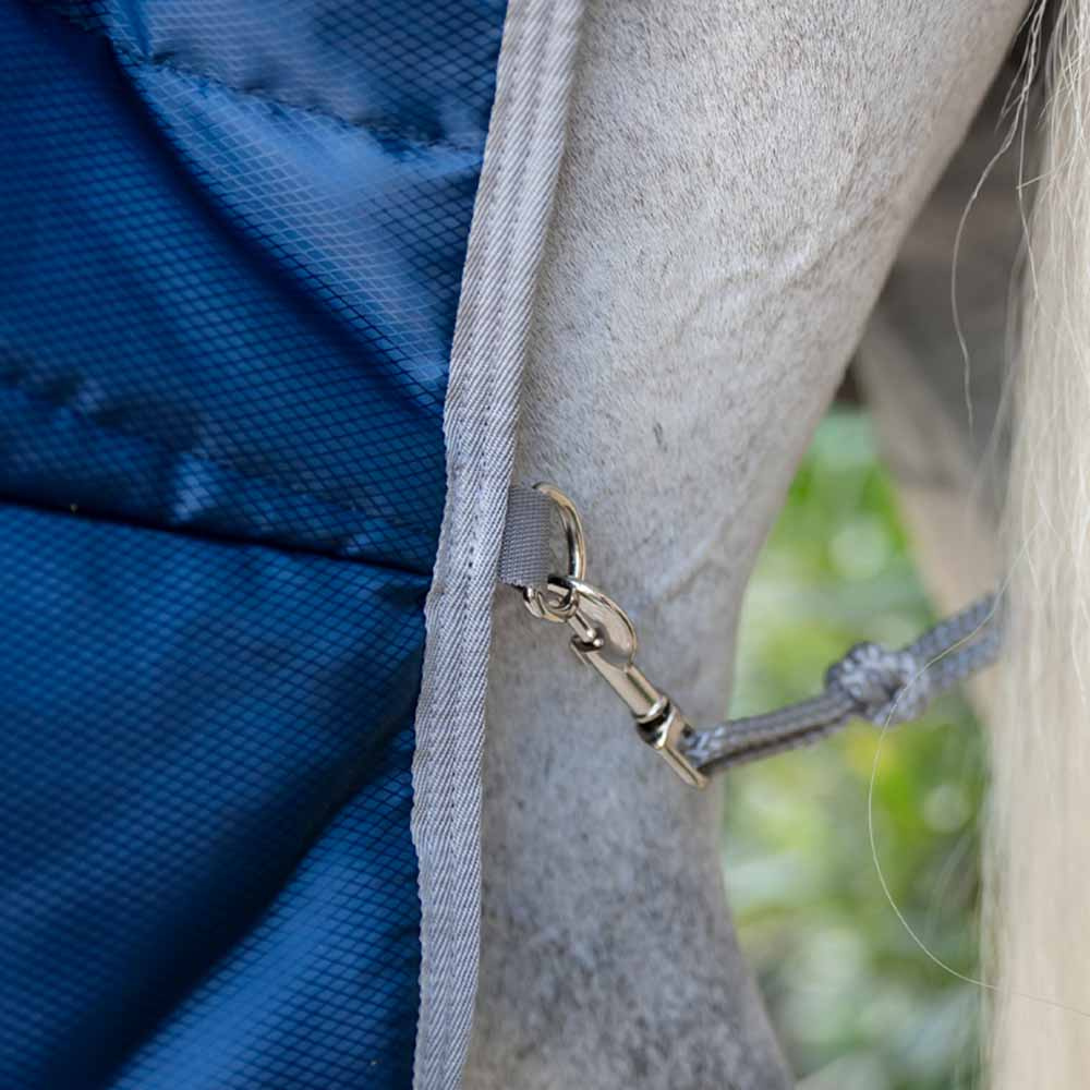 Stalldekken Amigo Insulator Ripstop 210D 50g Marineblå/Grå