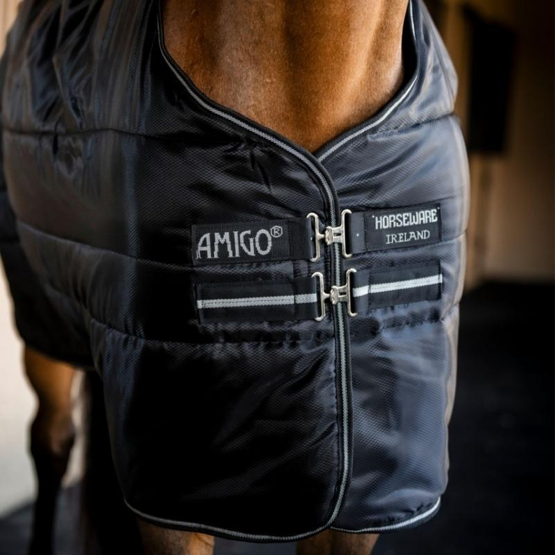 Stalldekken Amigo Ripstop Insulator 210D 50g Svart/Sølv