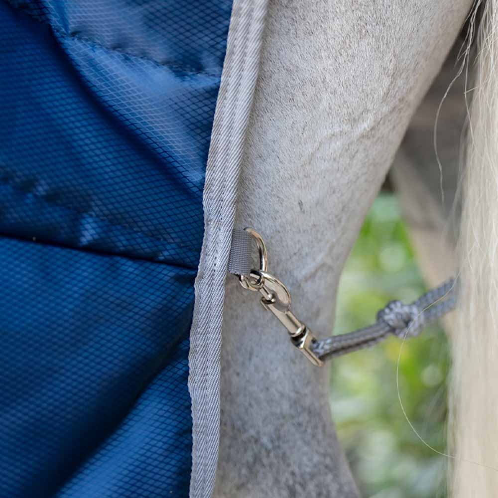 Stalldekken Amigo Insulator Ripstop 210D Plus 200g Marineblå/Grå
