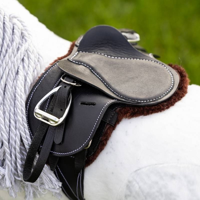 Vojlock Toy Pony Showing Numnah Brun