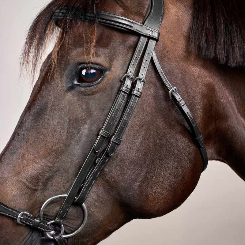 Hodelag Hannoveransk Nesereim New English Collection Svart